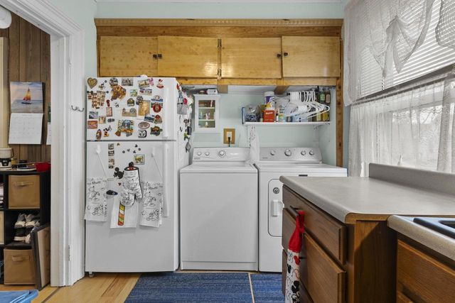 29 W MELVIN AVENUE, Oshkosh, WI 54901