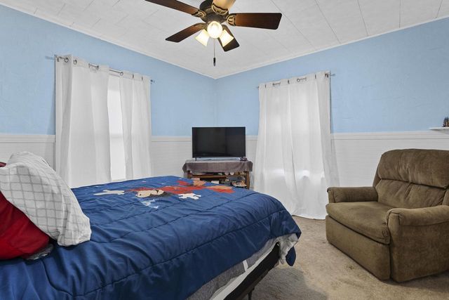 29 W MELVIN AVENUE, Oshkosh, WI 54901