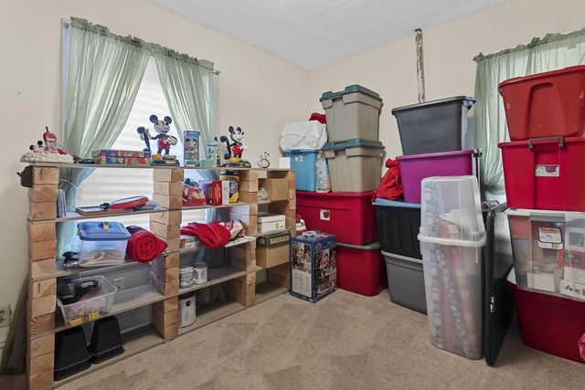 29 W MELVIN AVENUE, Oshkosh, WI 54901