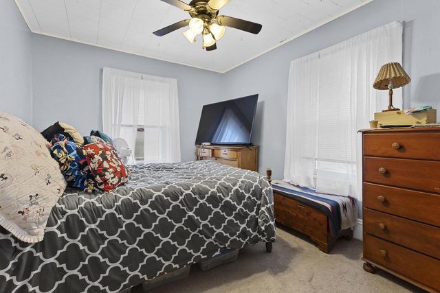 29 W MELVIN AVENUE, Oshkosh, WI 54901