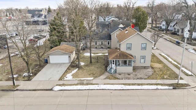 29 W MELVIN AVENUE, Oshkosh, WI 54901