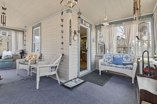 29 W MELVIN AVENUE, Oshkosh, WI 54901