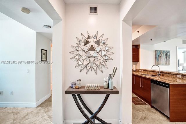 2681 N Flamingo Rd 605S, Sunrise, FL 33323