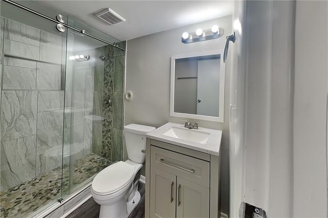 2582 Morgan Lake Drive NE, Marietta, GA 30066