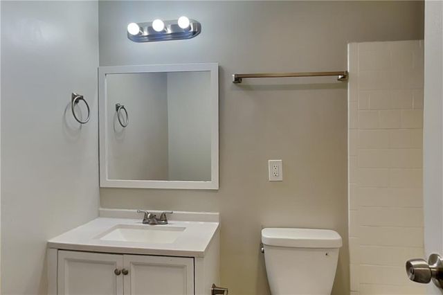 2582 Morgan Lake Drive NE, Marietta, GA 30066