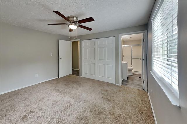 2582 Morgan Lake Drive NE, Marietta, GA 30066