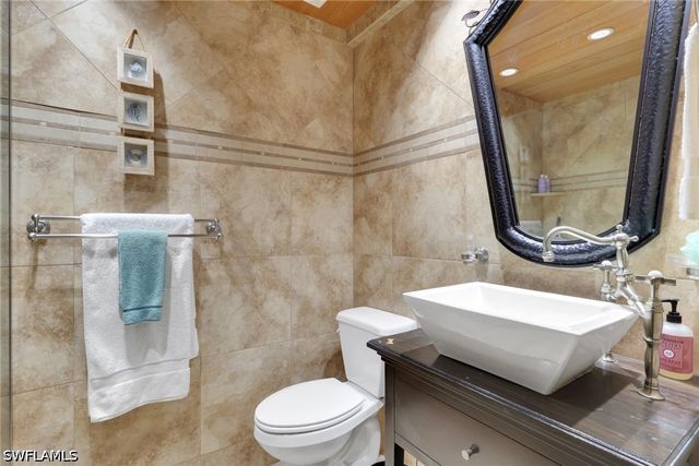 1533 Chesapeake AVE A5, Naples, FL 34102
