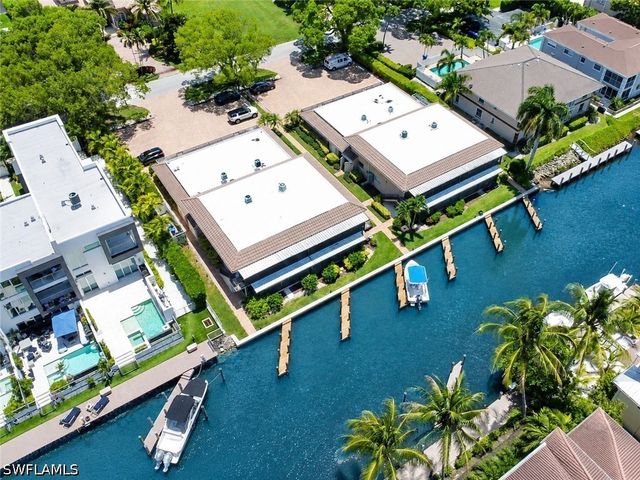 1533 Chesapeake AVE A5, Naples, FL 34102