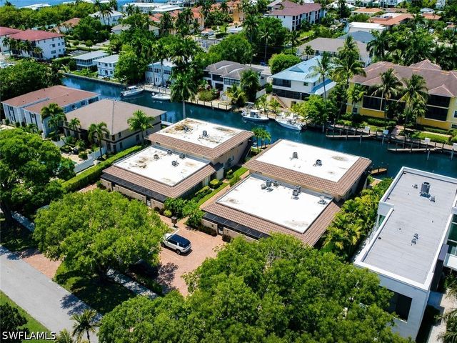 1533 Chesapeake AVE A5, Naples, FL 34102