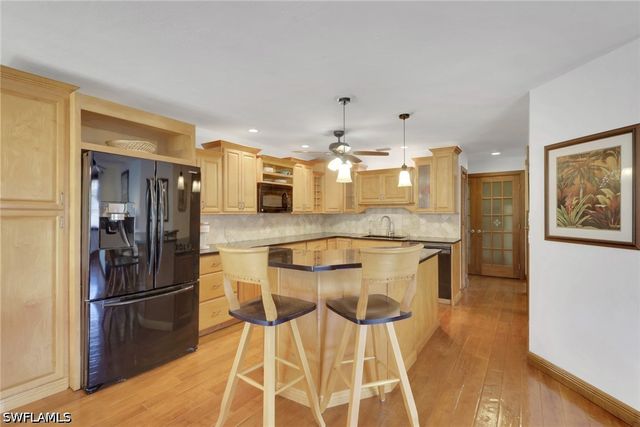 1533 Chesapeake AVE A5, Naples, FL 34102