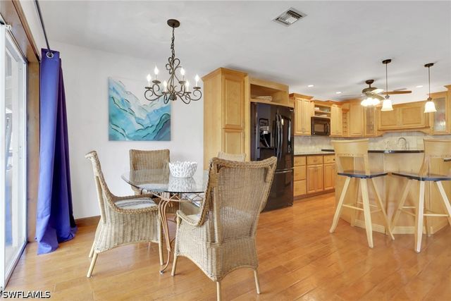 1533 Chesapeake AVE A5, Naples, FL 34102