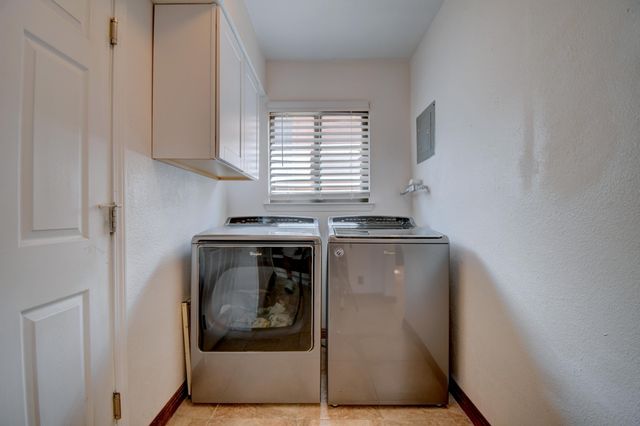9312 Farragut Drive NE, Albuquerque, NM 87111