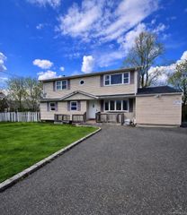 69 Commercial Boulevard, Central Islip, NY 11722