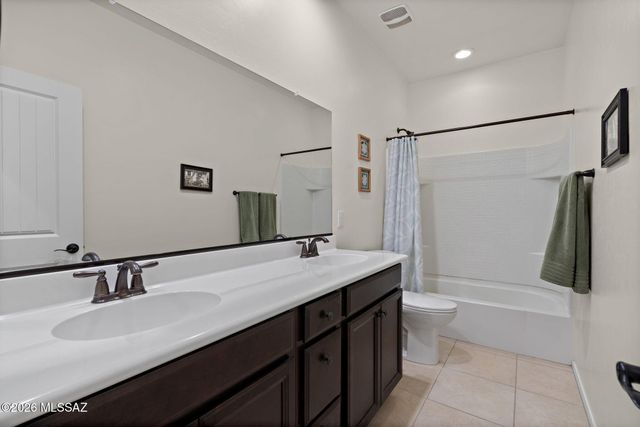 12451 N Sandby Green Drive, Marana, AZ 85653