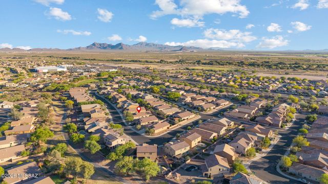 12451 N Sandby Green Drive, Marana, AZ 85653