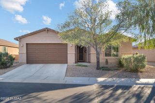 12451 N Sandby Green Drive, Marana, AZ 85653
