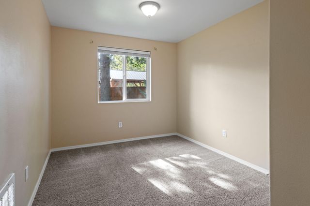 61009 Lodgepole Drive, Bend, OR 97702