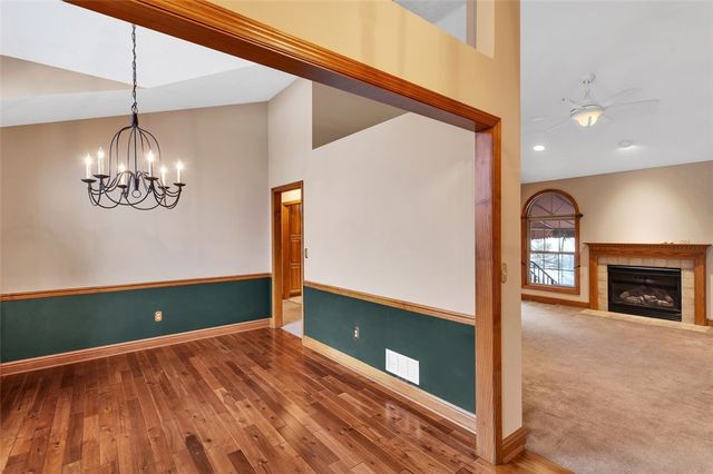 420 Rolling Hills Rd, Economy, PA 15042