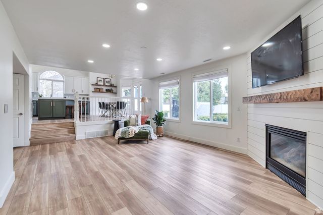 549 E WILLOW SPRINGS LN, Draper, UT 84020