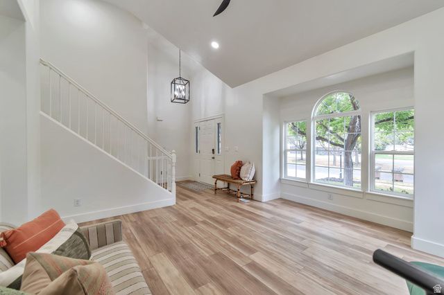 549 E WILLOW SPRINGS LN, Draper, UT 84020