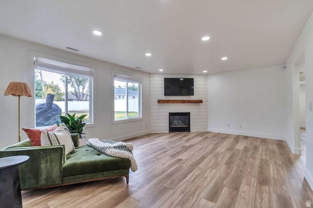 549 E WILLOW SPRINGS LN, Draper, UT 84020