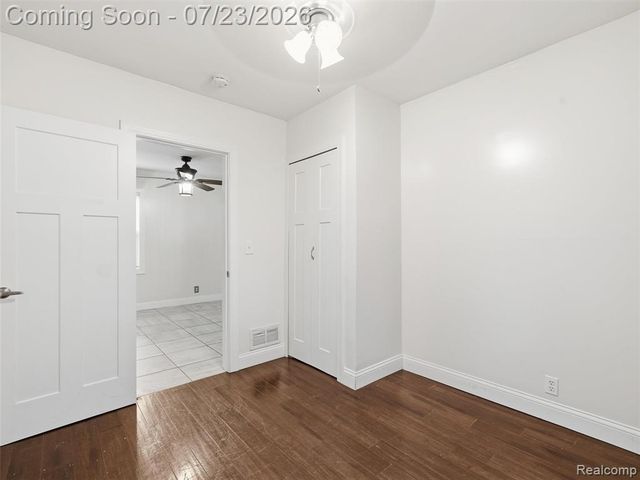 8241 Janis Street, Utica, MI 48317