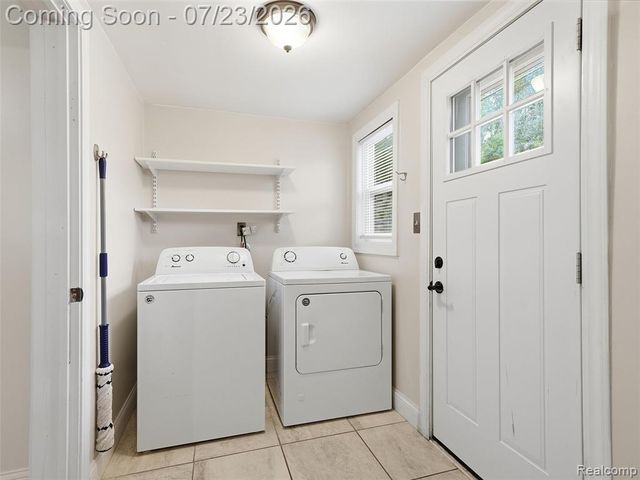 8241 Janis Street, Utica, MI 48317