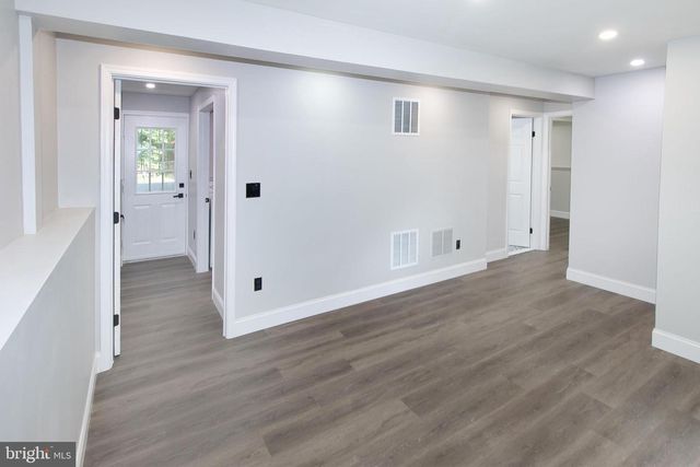 5377 LAURA BELLE LN, Fairfax, VA 22032