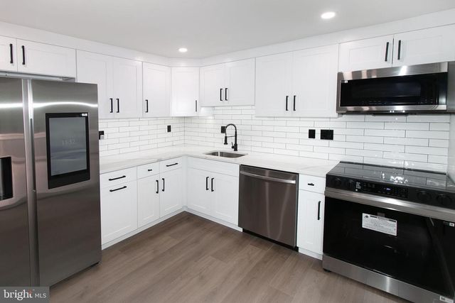 5377 LAURA BELLE LN, Fairfax, VA 22032