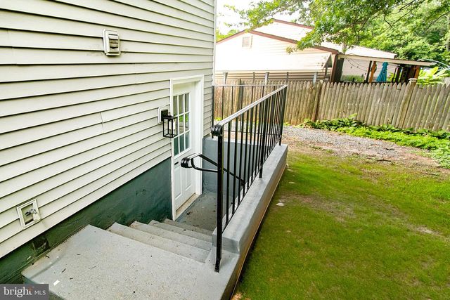 5377 LAURA BELLE LN, Fairfax, VA 22032