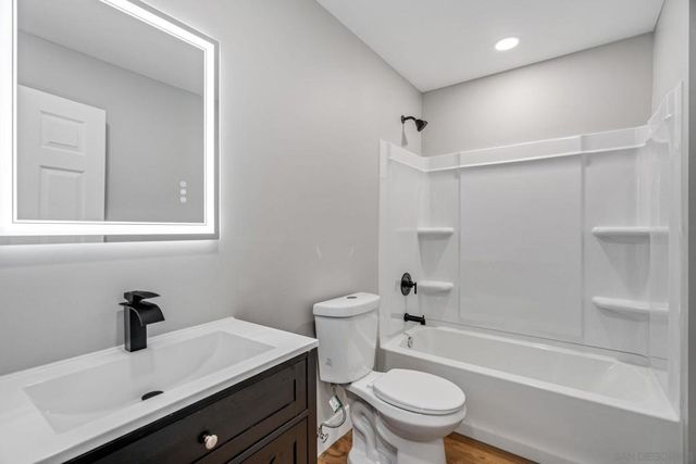 4282 86 Marlborough Ave., San Diego, CA 92105