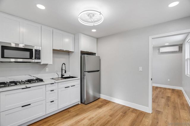 4282 86 Marlborough Ave., San Diego, CA 92105