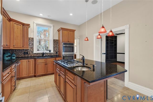 18 N 30th St, Richmond, VA 23223