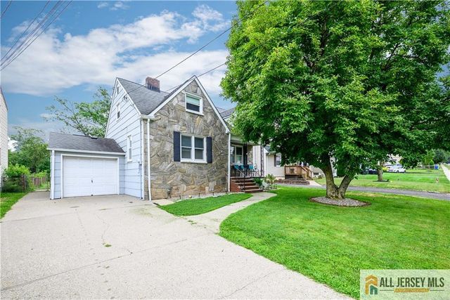 110 Amherst Avenue, Colonia, NJ 07067