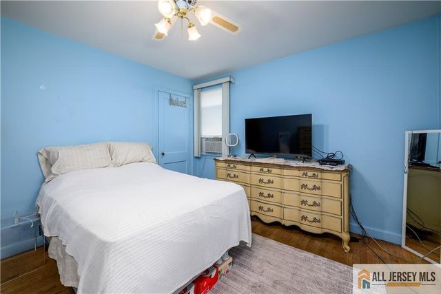 110 Amherst Avenue, Colonia, NJ 07067