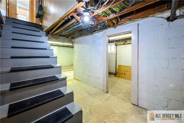 110 Amherst Avenue, Colonia, NJ 07067