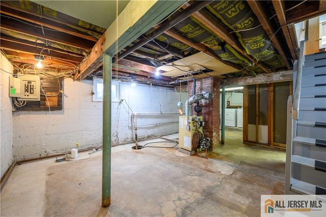 110 Amherst Avenue, Colonia, NJ 07067
