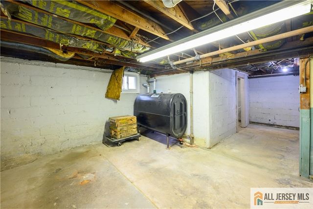 110 Amherst Avenue, Colonia, NJ 07067