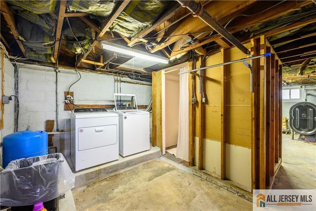 110 Amherst Avenue, Colonia, NJ 07067