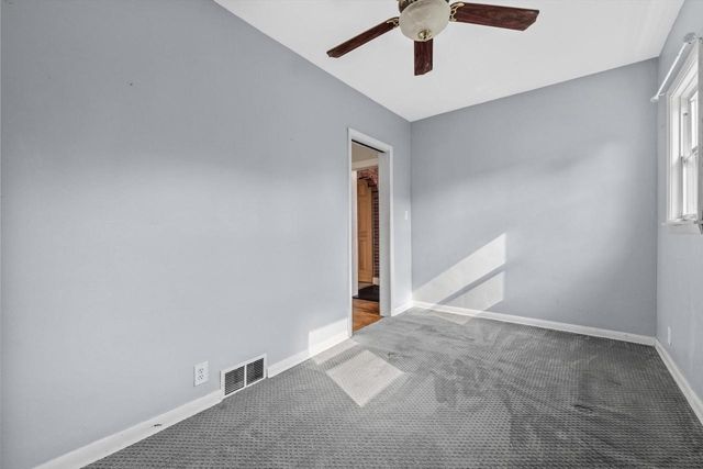 1712 Athaleen AVENUE, Mount Pleasant, WI 53403