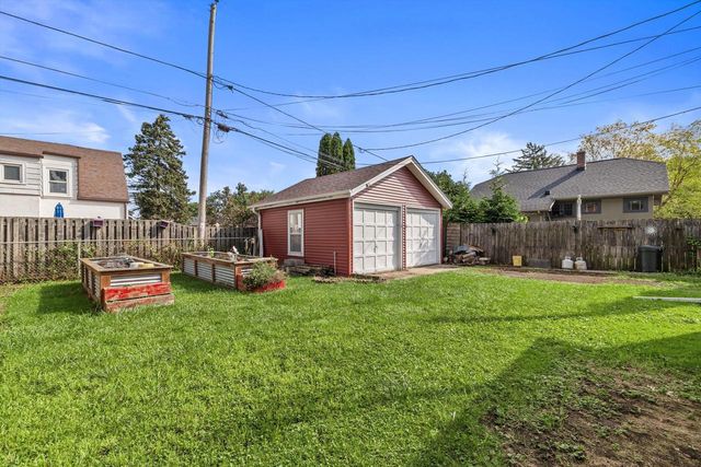 1712 Athaleen AVENUE, Mount Pleasant, WI 53403