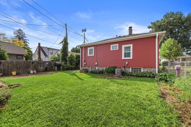 1712 Athaleen AVENUE, Mount Pleasant, WI 53403