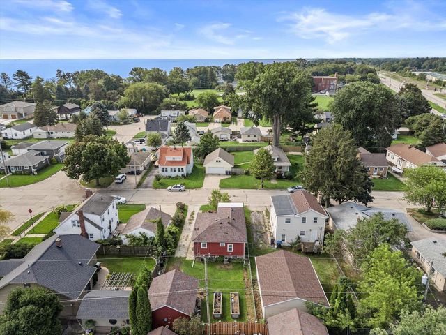 1712 Athaleen AVENUE, Mount Pleasant, WI 53403