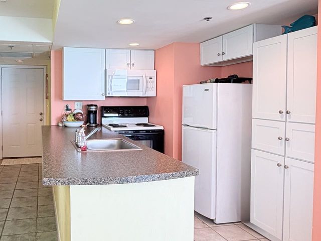 9850 Thomas Drive # 909E, Panama City, FL 32408