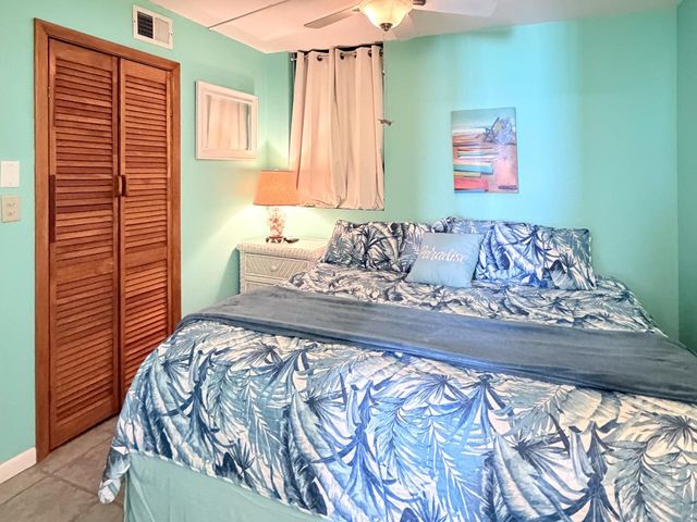 9850 Thomas Drive # 909E, Panama City, FL 32408