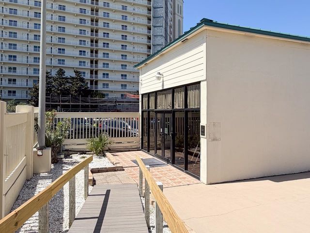 9850 Thomas Drive # 909E, Panama City, FL 32408