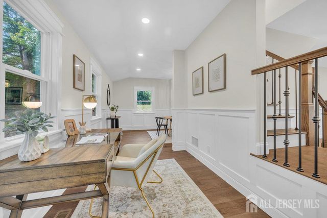 22 Orchard Hill Road, Bernardsville, NJ 07924