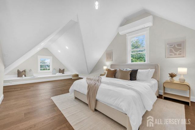 22 Orchard Hill Road, Bernardsville, NJ 07924