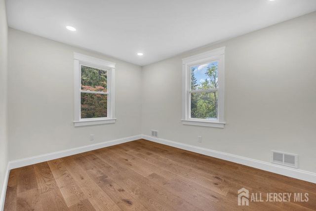 22 Orchard Hill Road, Bernardsville, NJ 07924