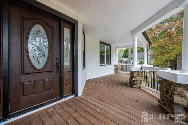 22 Orchard Hill Road, Bernardsville, NJ 07924